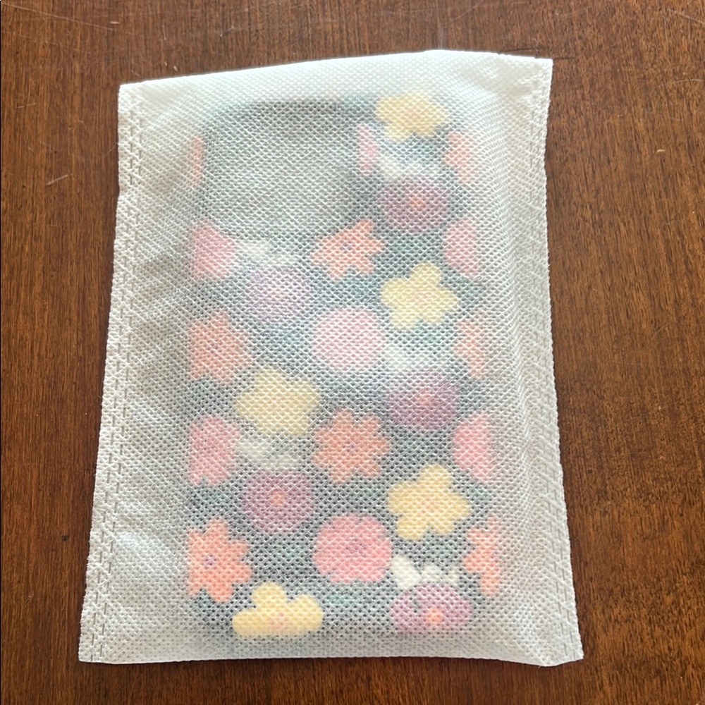 Peanuts Floral Phone Case - Multicolor